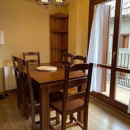 Apartamento Duplex En Benasque Anciles Buitenkant foto